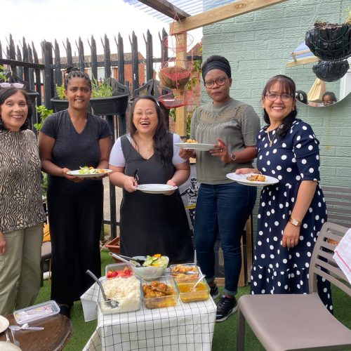 Love community cafe, eat and drink organic coffee